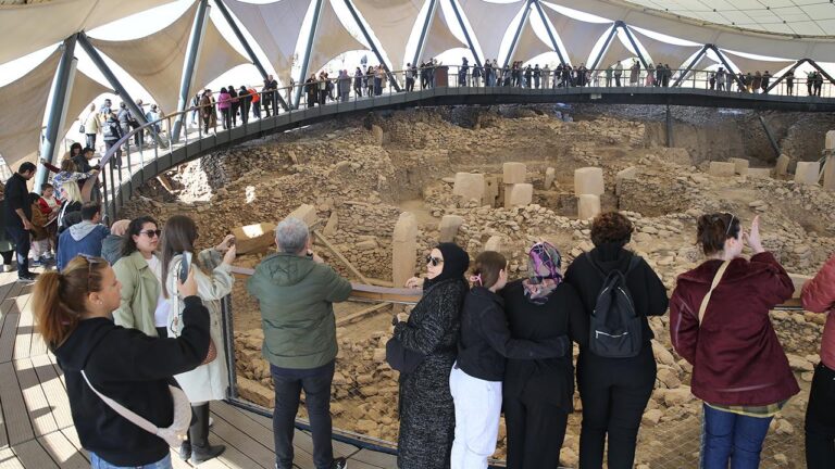 Mola sırasında “tarihin sıfır noktası”na olan yoğun ilgi devam ediyor.