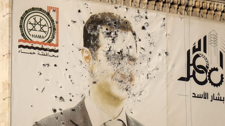 Ultimi sviluppi in Siria: i militanti dell'opposizione avanzano a Homs, l'operazione SNA è iniziata a Manbij