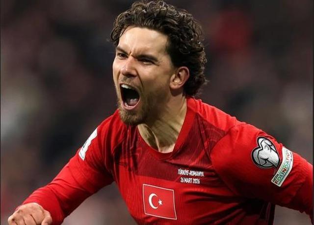 Menüyü kurye ifşa etti! Ferdi Kadıoğlu’nun otele verdiği sipariş olay oldu